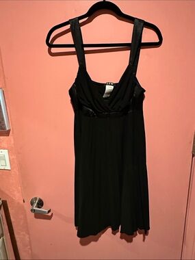 Black Sleeveless Empire Waist Dress